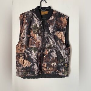 Ducks Unlimited Forest Camo Vest - Size Large